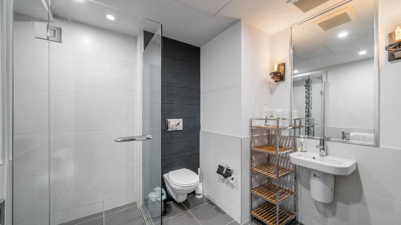 Central City View With Free Valet Parking Christchurch Exterior foto